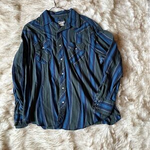Wrangler Blue and Black Plaid Shirt